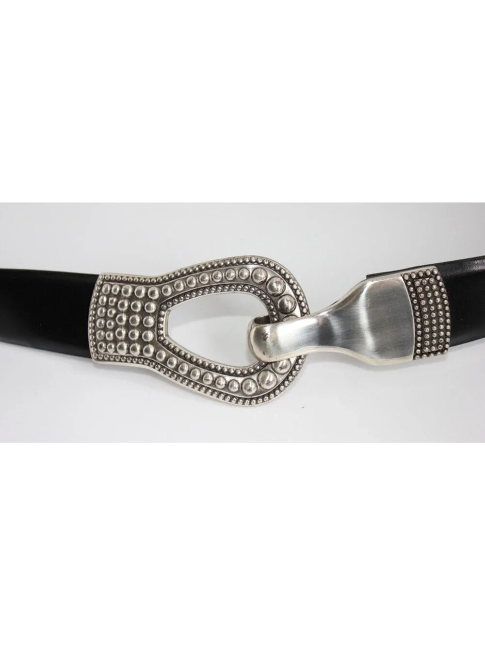 Women's Black Simulated Leather Slide Belt Silver Textured Buckle Size XL 100310